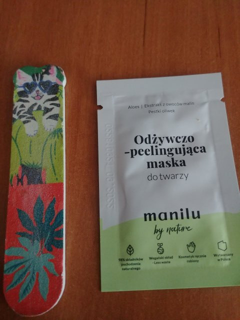 Maska odzywczo peelingujaca manilu