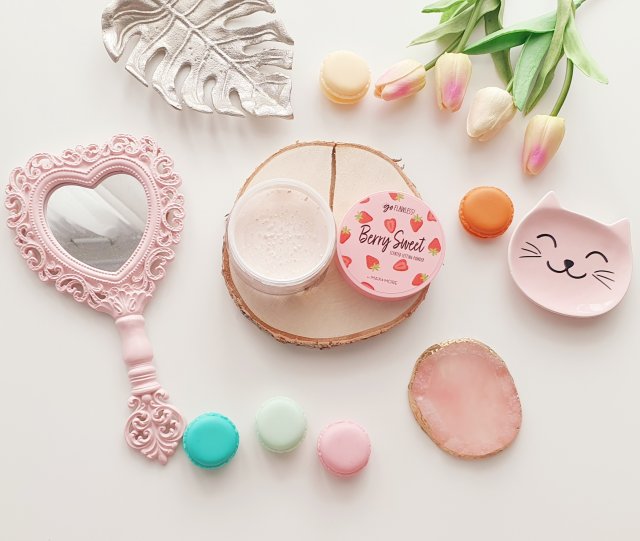 Max&More Go Flawless!, Puder do twarzy, Scalający, Berry Sweet