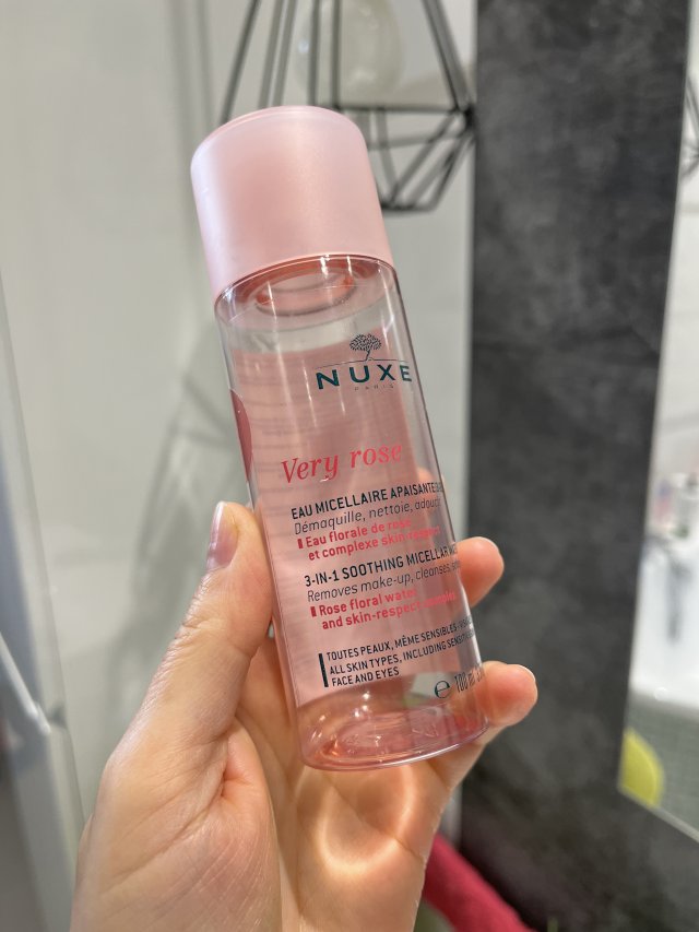 akcja denkowanie! grudzień - kosmetyki w świątecznych opakowaniach i świątecznych kolorach 🎄❄️⛄🎀🎁🎅