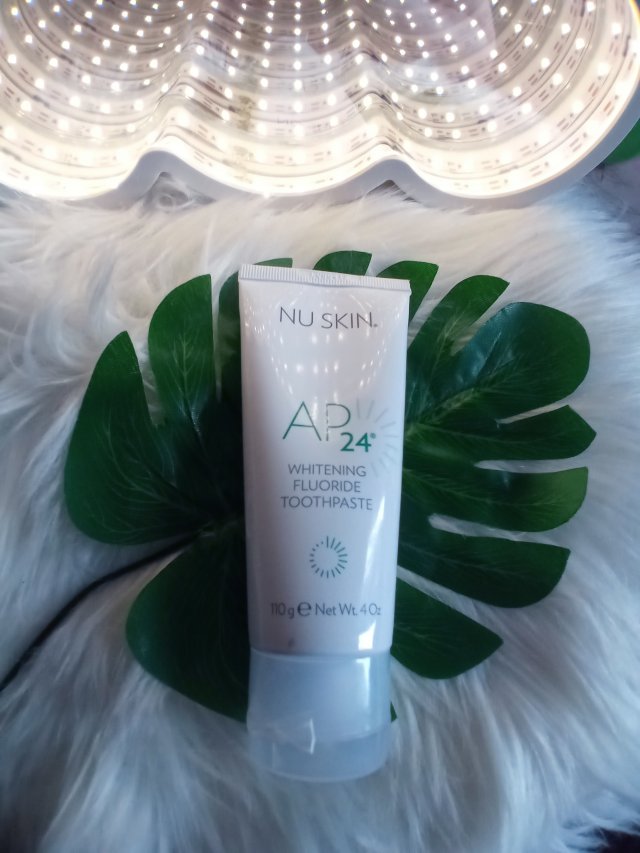 Nu Skin Nu Skin, AP-24 Whitening Fluoride Toothpaste, Wybielająca pasta z fluorem