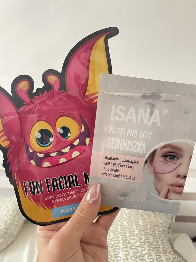 akcja denkowanie! grudzień - kosmetyki w świątecznych opakowaniach i świątecznych kolorach 🎄❄️⛄🎀🎁🎅