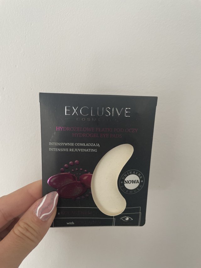 akcja denkowanie! grudzień - kosmetyki w świątecznych opakowaniach i świątecznych kolorach 🎄❄️⛄🎀🎁🎅