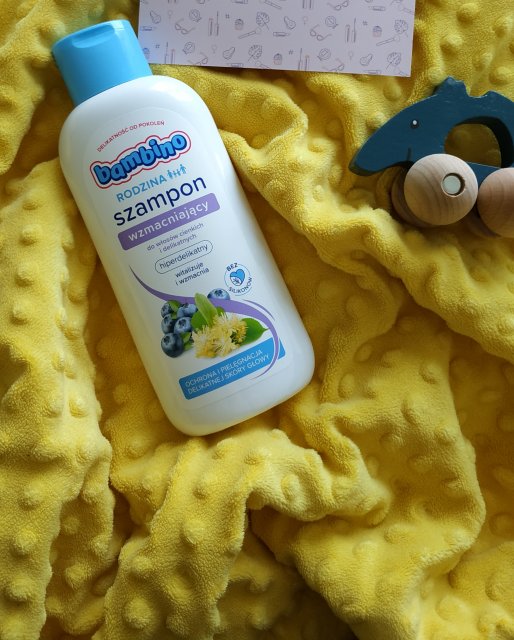 Bambino Rodzina, Szampon do włosów, Wzmacniający, Do włosów cienkich i delikatnych