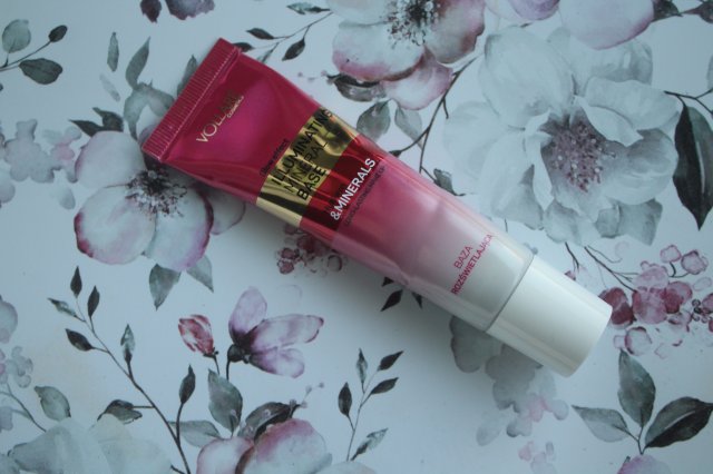 Vollare Cosmetics Baza pod makijaż, Illuminating mineral base, Rozświetlająca