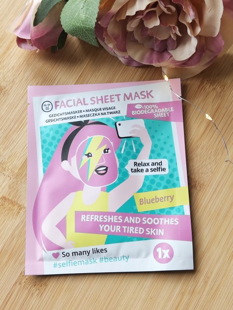 Mascot Europe Maska do twarzy w płacie, Relax & Take a Selfie, Refresh and Soothes, Blueberry 