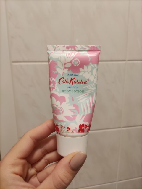 akcja denkowanie! grudzień - kosmetyki w świątecznych opakowaniach i świątecznych kolorach 🎄❄️⛄🎀🎁🎅