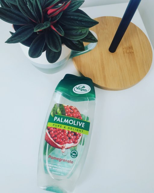 Palmolive Pure & Delight, Żel pod prysznic, Pomegranate
