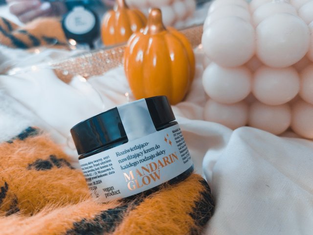 Make Me Bio Krem do twarzy, Mandarin Glow, Rozświetlająco-nawilżający, Do każdego rodzaju skóry