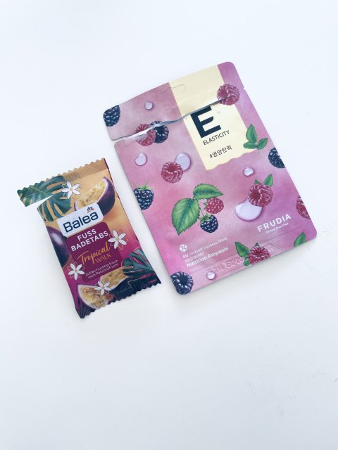 akcja denkowanie! grudzień - kosmetyki w świątecznych opakowaniach i świątecznych kolorach 🎄❄️⛄🎀🎁🎅