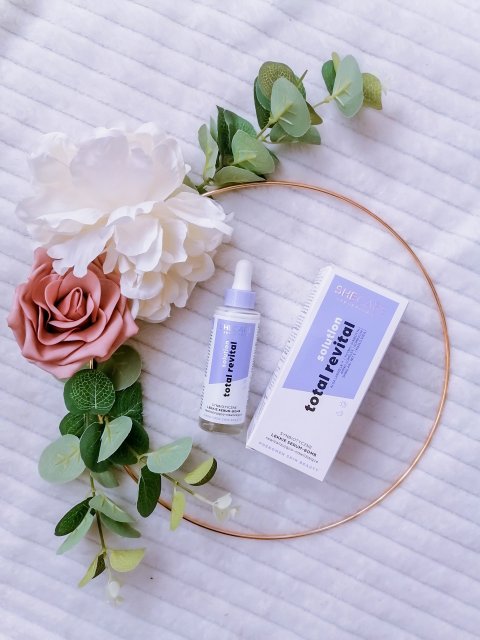 Shecare Serum-BOMB do twarzy, Symbiotyczne, Rewitalizująco-regenerujące, Bogate, Solution Total Revival