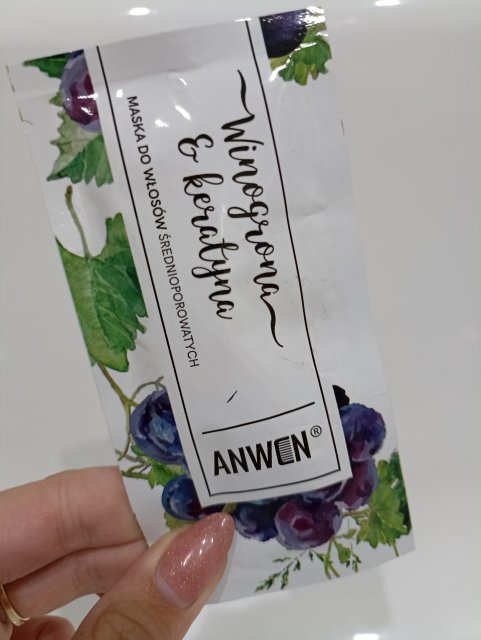 Anwen Maska do włosów średnioporowatych, Winogrona i keratyna