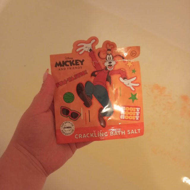 Topbrands Europe B.V. Disney Mickey and Friends, Sól do kąpieli, Strzelająca, Goofy