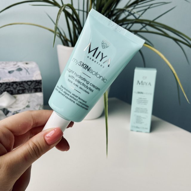 Miya Cosmetics mySKINisotonic, Krem do twarzy, oczu i dekoltu, Lekki, Nawadniający, Z elektrolitami