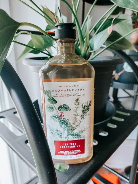 Bath & Body Works Żel pod prysznic, Aromatherapy Peaceful, Tea Tree and Pepermint