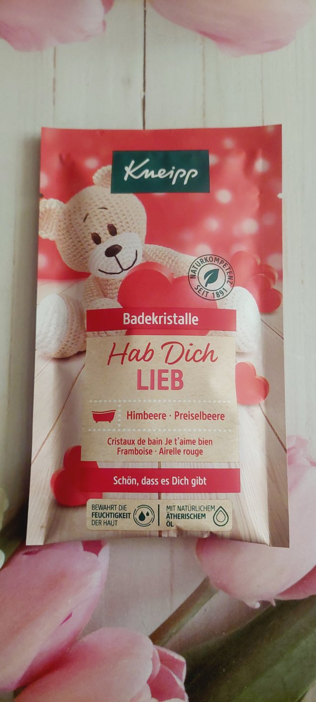 Kneipp  sól do kąpieli Hab Dich Lieb Himbeere-Preiselbeere