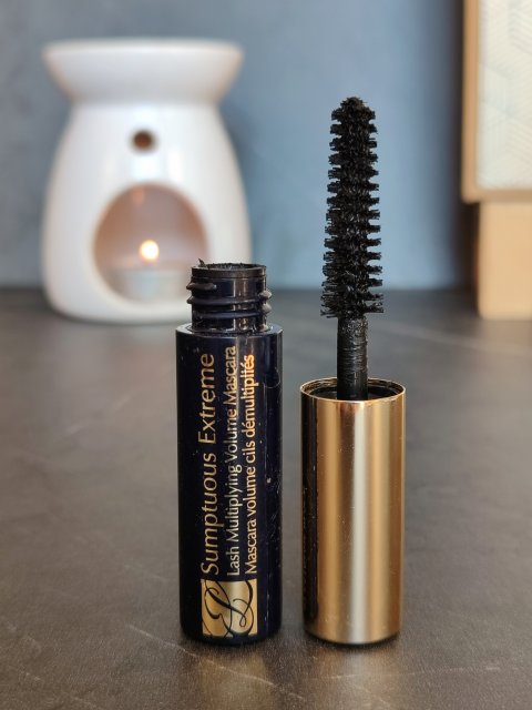 Estee Lauder Sumptuous, Extreme Lash Multiplying Volume, Tusz do rzęs, nr 01 Extreme Black