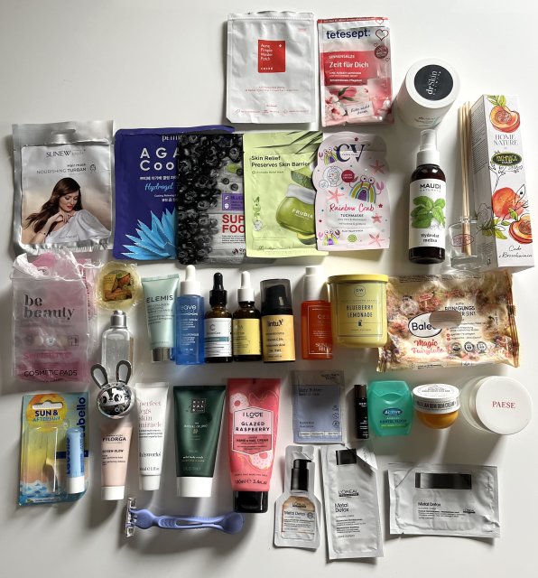 akcja denkowanie! grudzień - kosmetyki w świątecznych opakowaniach i świątecznych kolorach 🎄❄️⛄🎀🎁🎅