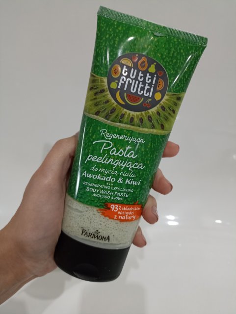 Farmona Tutti Frutti, Pasta peelingująca do mycia ciała, Regenerująca, Awokado & Kiwi