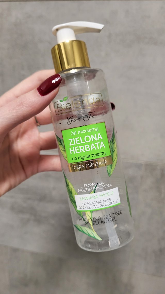 akcja denkowanie! grudzień - kosmetyki w świątecznych opakowaniach i świątecznych kolorach 🎄❄️⛄🎀🎁🎅