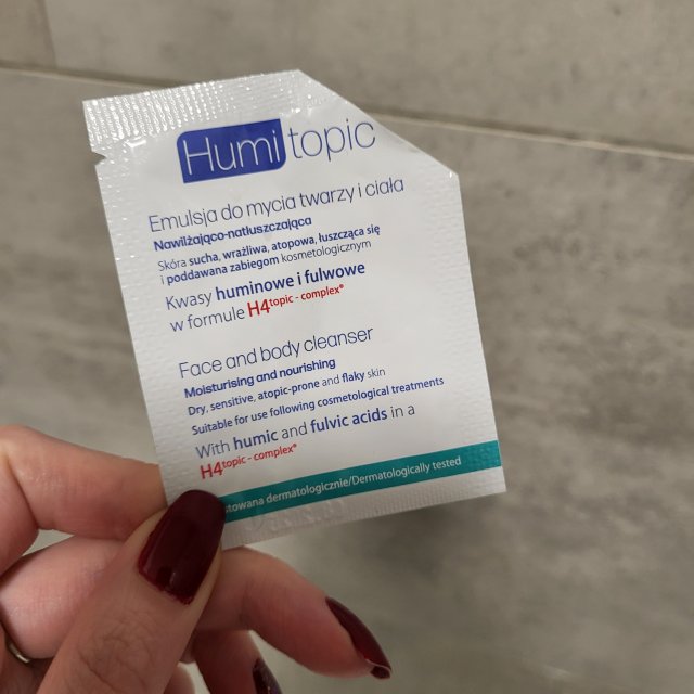 akcja denkowanie! grudzień - kosmetyki w świątecznych opakowaniach i świątecznych kolorach 🎄❄️⛄🎀🎁🎅