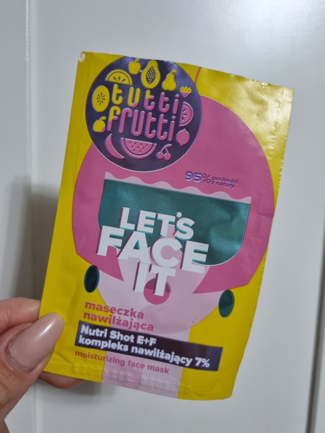 akcja denkowanie! grudzień - kosmetyki w świątecznych opakowaniach i świątecznych kolorach 🎄❄️⛄🎀🎁🎅