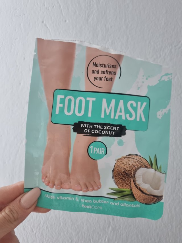 akcja denkowanie! grudzień - kosmetyki w świątecznych opakowaniach i świątecznych kolorach 🎄❄️⛄🎀🎁🎅