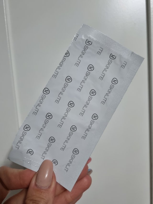 akcja denkowanie! grudzień - kosmetyki w świątecznych opakowaniach i świątecznych kolorach 🎄❄️⛄🎀🎁🎅