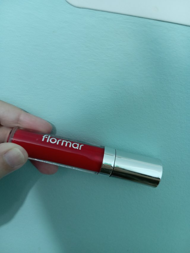 Flormar Dewy Lip Faze,Red numer 8.