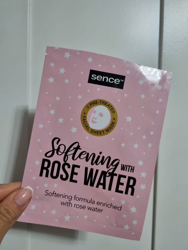 akcja denkowanie! grudzień - kosmetyki w świątecznych opakowaniach i świątecznych kolorach 🎄❄️⛄🎀🎁🎅