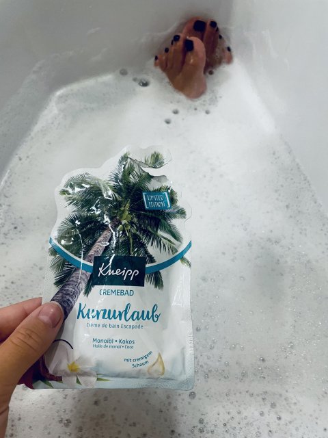 akcja denkowanie! grudzień - kosmetyki w świątecznych opakowaniach i świątecznych kolorach 🎄❄️⛄🎀🎁🎅