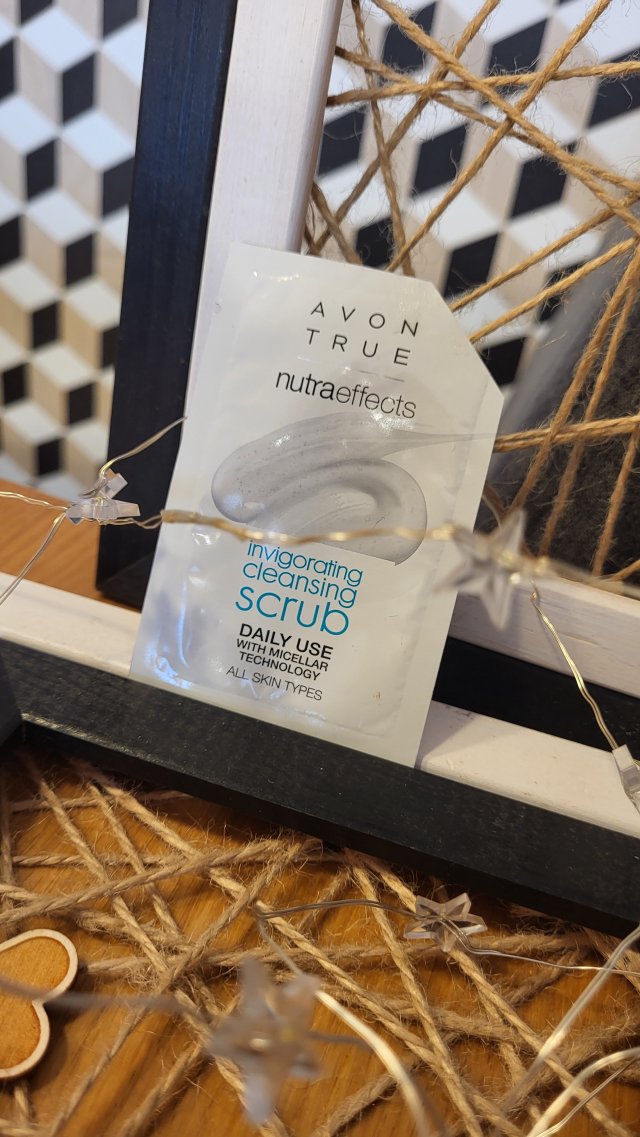 Avon Nutra Effects, Soothe, Peeling micelarny do twarzy, Skóra wrażliwa