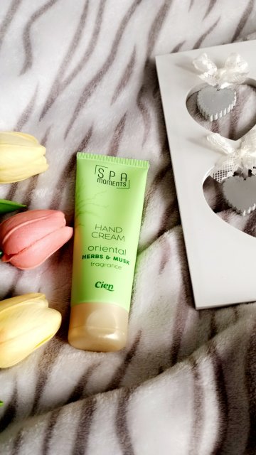 Cien Spa Moments, Krem do rąk, Oriental Herbs & Musk