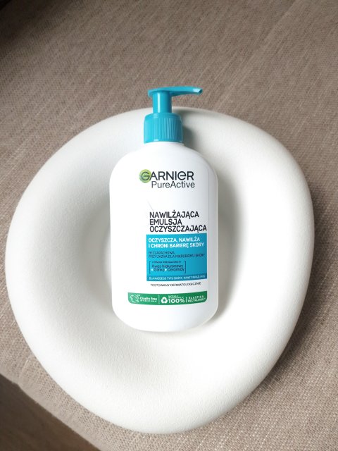 Garnier Pure Active, Emulsja oczyszczająca do twarzy, Nawilżająca, HA, Do każdego typu skóry, nawet wrażliwej