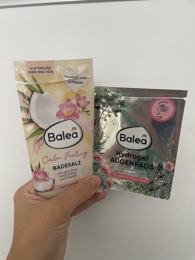 akcja denkowanie! grudzień - kosmetyki w świątecznych opakowaniach i świątecznych kolorach 🎄❄️⛄🎀🎁🎅