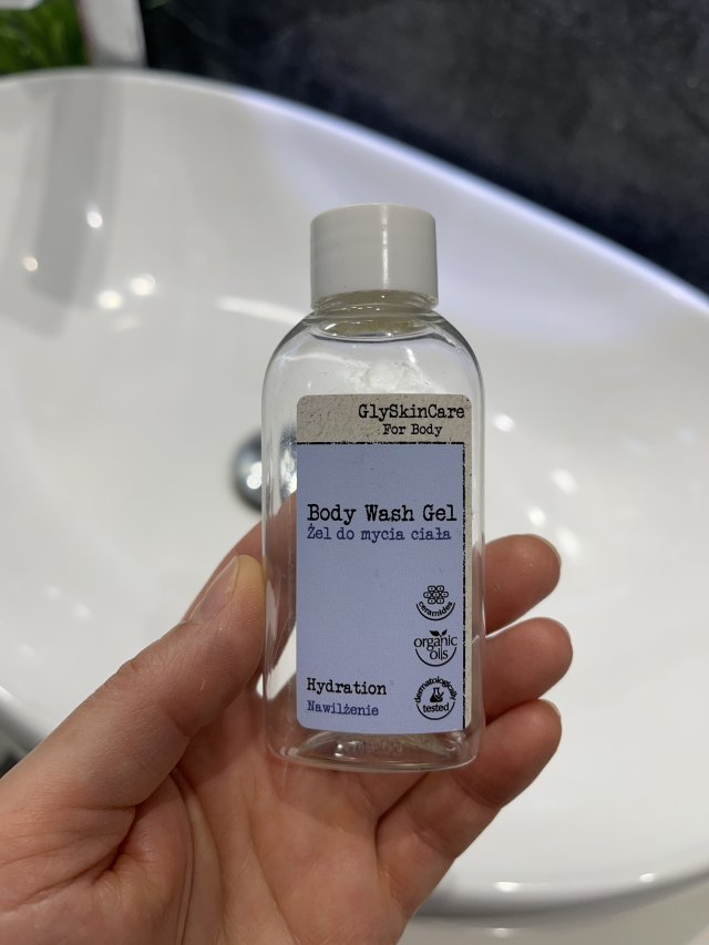 akcja denkowanie! grudzień - kosmetyki w świątecznych opakowaniach i świątecznych kolorach 🎄❄️⛄🎀🎁🎅