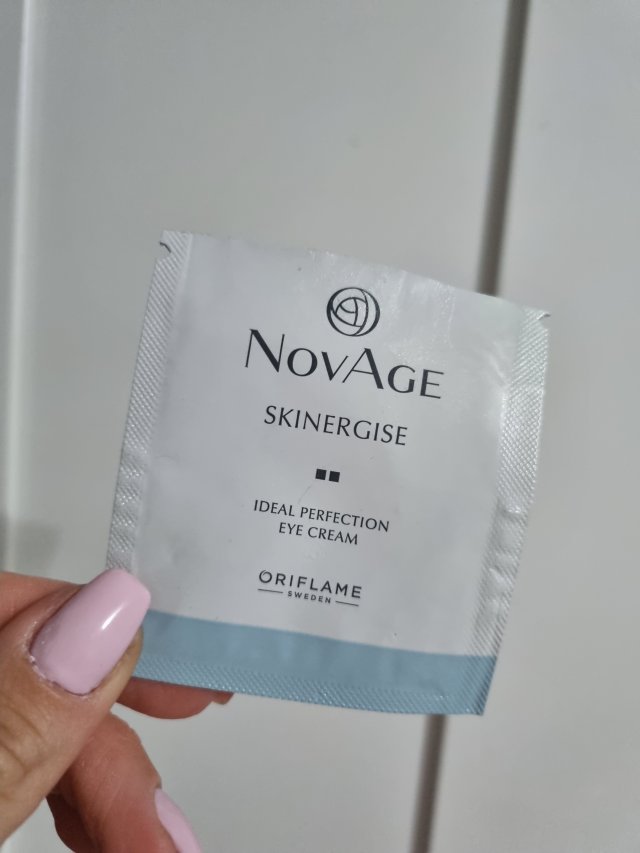 akcja denkowanie! grudzień - kosmetyki w świątecznych opakowaniach i świątecznych kolorach 🎄❄️⛄🎀🎁🎅