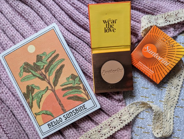 Zoeva suntorini bronzer