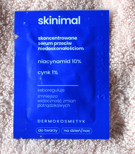 skinimal Serum do twarzy, Skoncentrowane, Przeciw niedoskonałościom, Dzień/noc, Niacynamid 10%, Cynk 1%