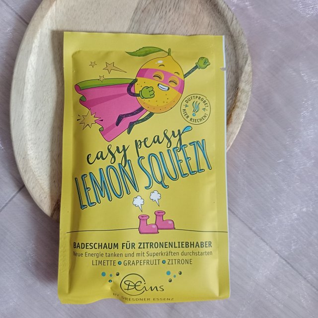Dresdner Essenz DEins, Sól do kąpieli, Easy Peasy Lemon Squeezy 