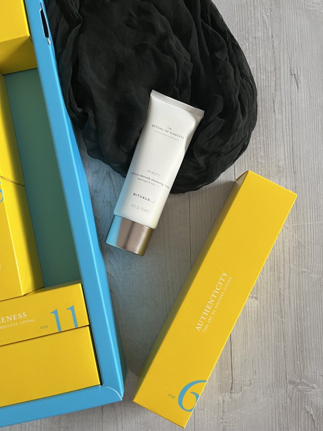 RITUALS Pianka oczyszczająca, Velvety Smooth Cleansing Foam, The Ritual of Namaste