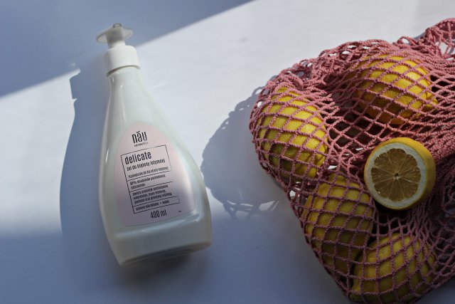 nau cosmetics Delicate, Żel do higieny intymnej