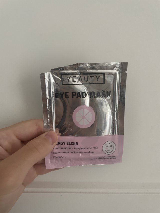 akcja denkowanie! grudzień - kosmetyki w świątecznych opakowaniach i świątecznych kolorach 🎄❄️⛄🎀🎁🎅