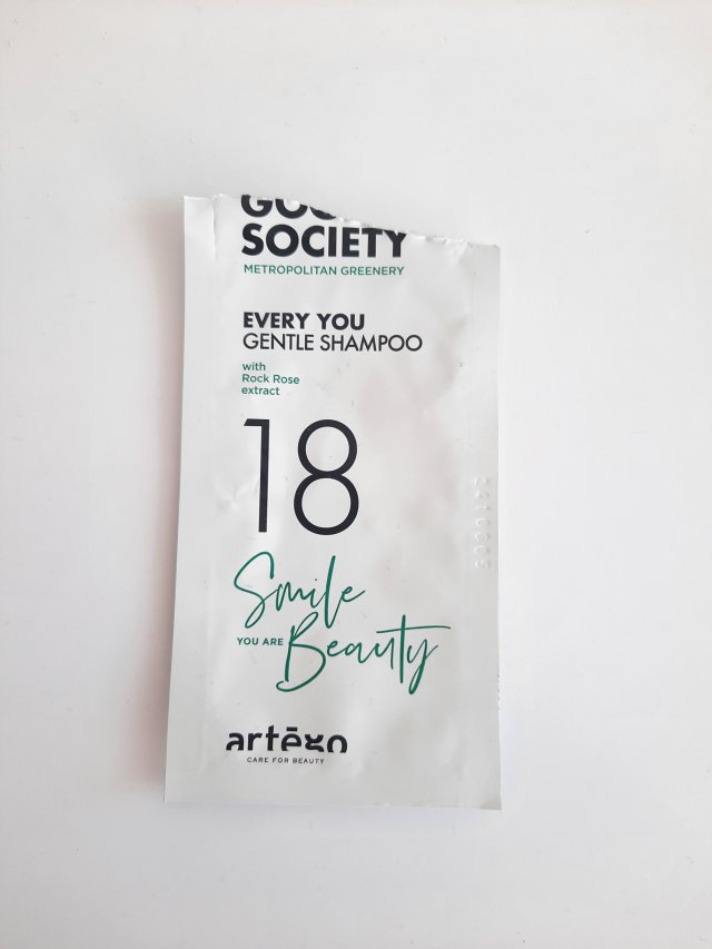 akcja denkowanie! grudzień - kosmetyki w świątecznych opakowaniach i świątecznych kolorach 🎄❄️⛄🎀🎁🎅