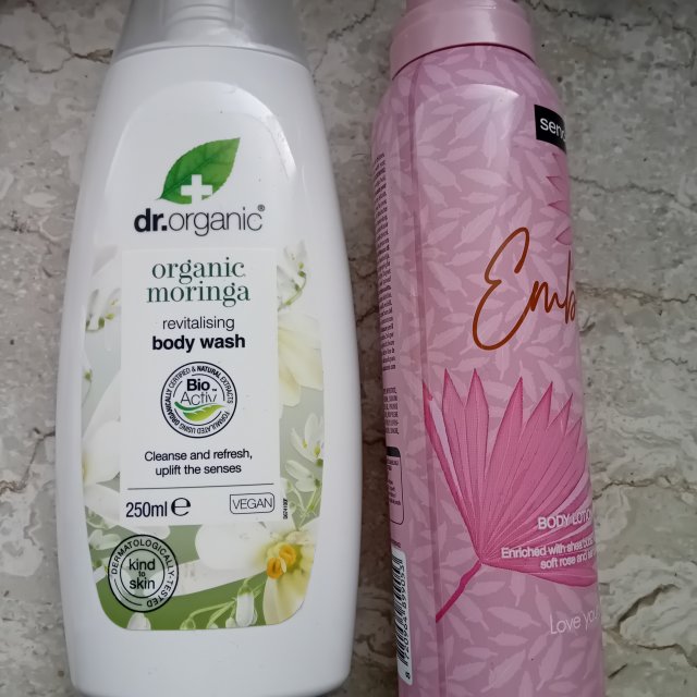 akcja denkowanie! grudzień - kosmetyki w świątecznych opakowaniach i świątecznych kolorach 🎄❄️⛄🎀🎁🎅