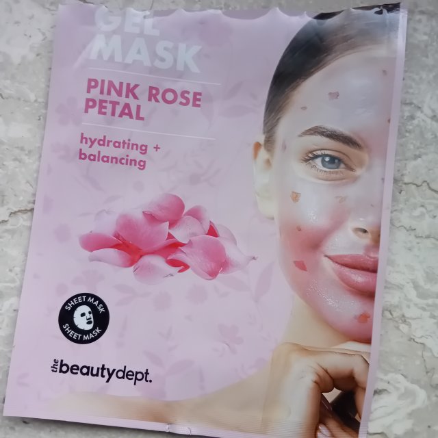 akcja denkowanie! grudzień - kosmetyki w świątecznych opakowaniach i świątecznych kolorach 🎄❄️⛄🎀🎁🎅