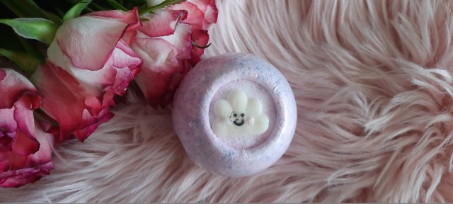 Denkowanie część druga :) Grudzień, kosmetyki w świątecznych opakowaniach lub w świątecznych kolorach: czerwonym, zielonym i złotym 