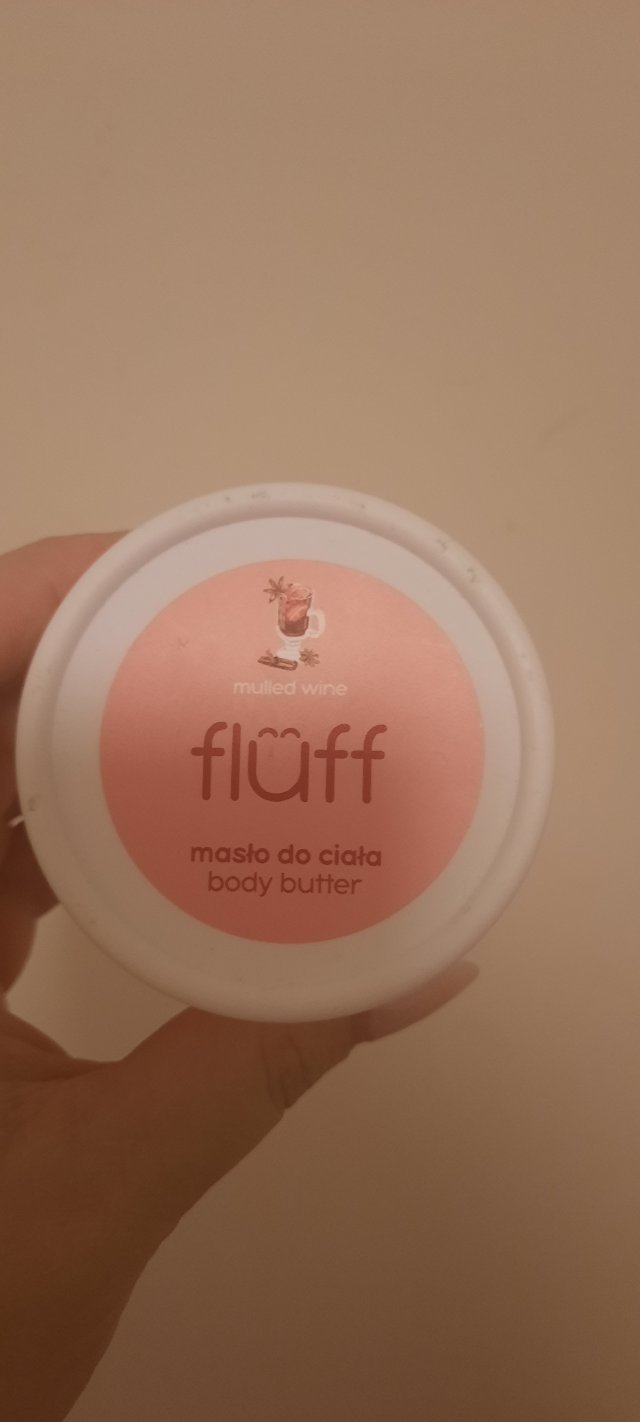 Denkowanie część druga :) Grudzień, kosmetyki w świątecznych opakowaniach lub w świątecznych kolorach: czerwonym, zielonym i złotym 