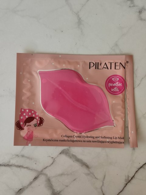 Denkowanie część druga :) Grudzień, kosmetyki w świątecznych opakowaniach lub w świątecznych kolorach: czerwonym, zielonym i złotym 