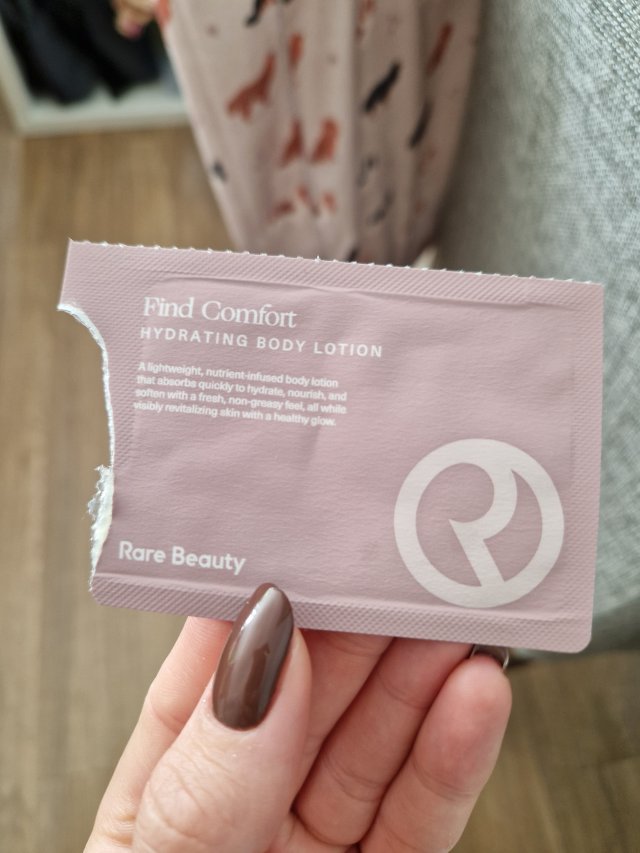 Denkowanie część druga :) Grudzień, kosmetyki w świątecznych opakowaniach lub w świątecznych kolorach: czerwonym, zielonym i złotym 