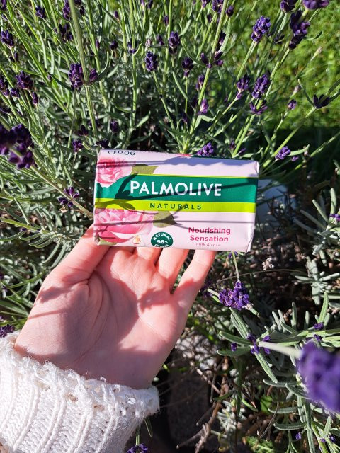 Palmolive Naturals, Mydło w kostce, Nourishing Sensation, Milk & Rose